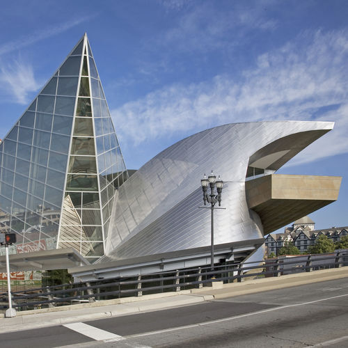 Bardage en panneaux - TAUBMAN MUSEUM - A. Zahner - en zinc / en inox / lisse