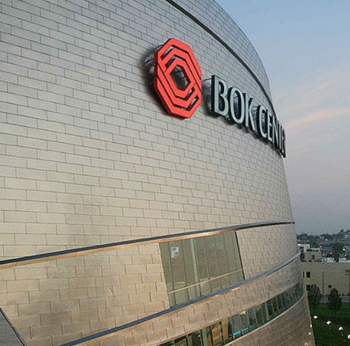 Bardage en panneaux - BOK CENTER - A. Zahner - en acier inoxydable / vertical / réfléchissant