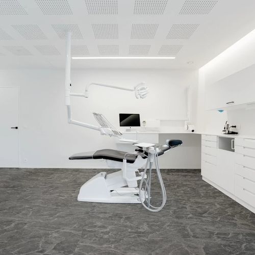 Revêtement de sol en vinyle - MARBLE ALIVERI - 2TEC2 - en fibre de verre / intérieur / pour hôpital