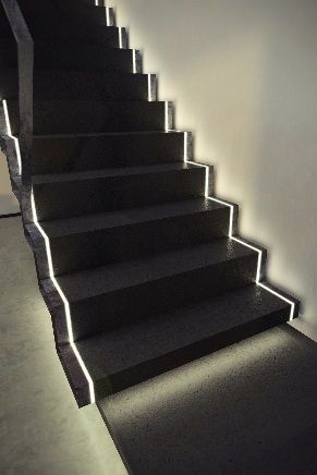 Escalier droit - SYNKRO - Valchromat - à marches en bois / contemporain / design original