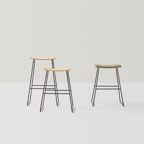 Tabouret de bar contemporain - TAO - INCLASS - en cuir / en tissu / en bois