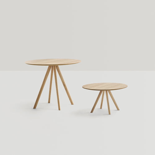 Table contemporaine - STIKS - INCLASS - en chêne / en MDF laqué / en HPL
