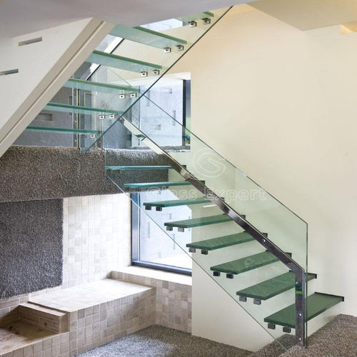 Escalier demi-tournant - STRUCTURAL - Glas Expert - à marches en verre / structure en verre / résidentiel