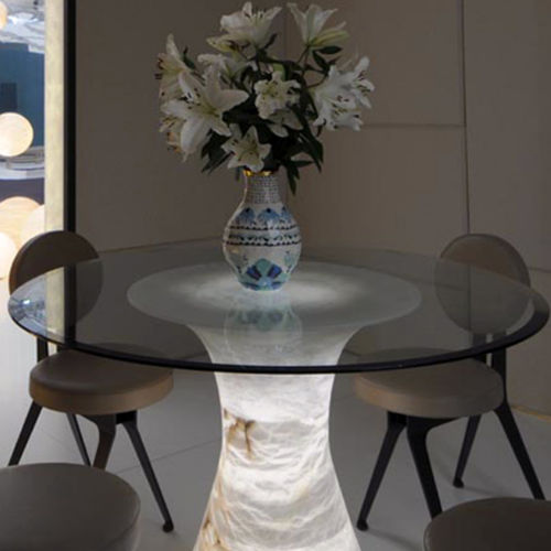 Table à manger contemporaine - OZARA - Atelier-alain-ellouz - en verre / avec piètement en albâtre / ronde