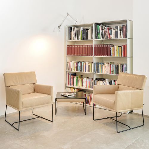 Table d'appoint contemporaine - ADHOC - KFF - en métal / en cuir / carrée