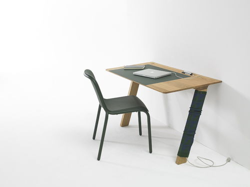 Console contemporaine - JOY ZETA  - Arco - en bois massif / rectangulaire / avec prise de courant intégrée