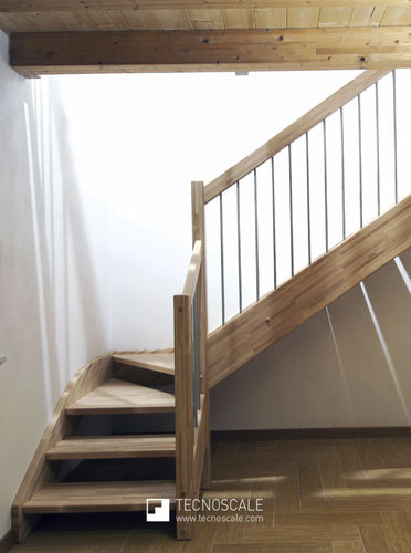 Escalier droit - DOMINA EASY - TECNOSCALE - quart tournant / demi-tournant / à marches en bois