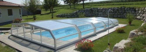 Abri de piscine bas - Pool Cover - télescopique / avec actionnement manuel