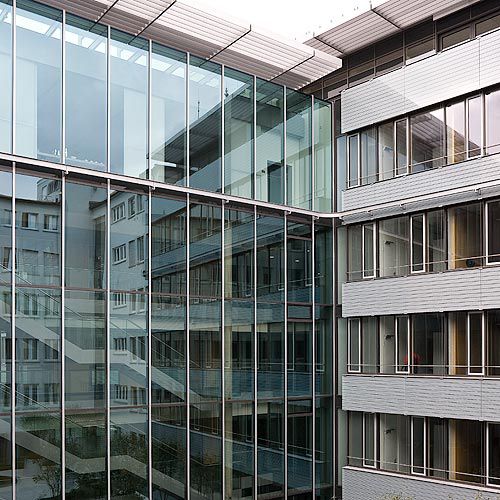 Mur-rideau ossature autoportante - HEADQUARTERS WGV, STUTTGART - Schindler - en aluminium et en verre