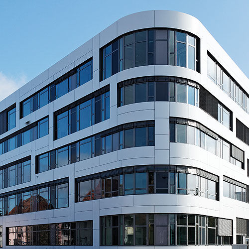 Mur-rideau en panneaux - SMA CORPORATE CENTER, NIESTETAL - Schindler - en aluminium et en verre