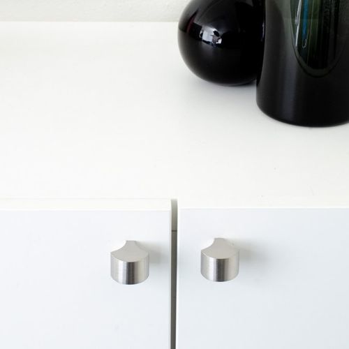 Bouton de meuble contemporain - FEATHER 28 - B&B Sweden, Bäccman & Berglund Sweden - en acier inoxydable brossé