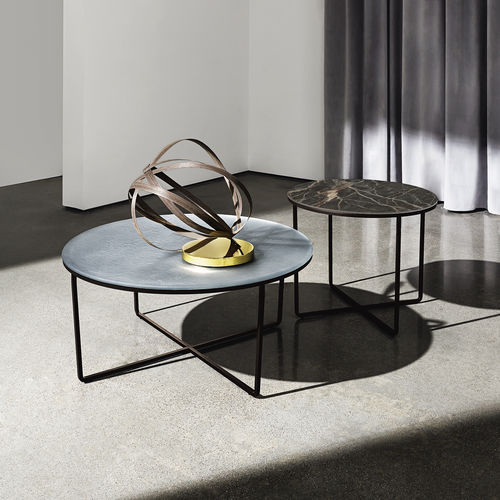 Table basse contemporaine - PIKTOR  - Sovet Italia - en verre laqué / en verre dépoli / en céramique