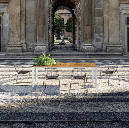 Table à manger contemporaine - KODO - Sovet Italia - en teck / en iroko / en céramique