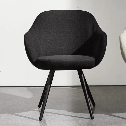 Chaise contemporaine - Cadira cone shaped  - Sovet Italia - d'intérieur / en tissu / en cuir