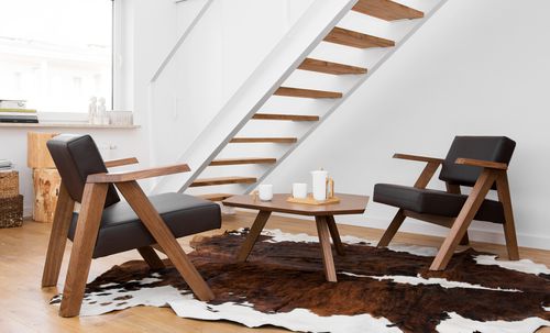 Fauteuil contemporain - CLAPP - NOTI - en tissu / en bois / professionnel