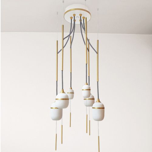 Lustre contemporain - FLEUR DE KAOLIN - Designheure - en acier laqué / en laiton brossé / en porcelaine