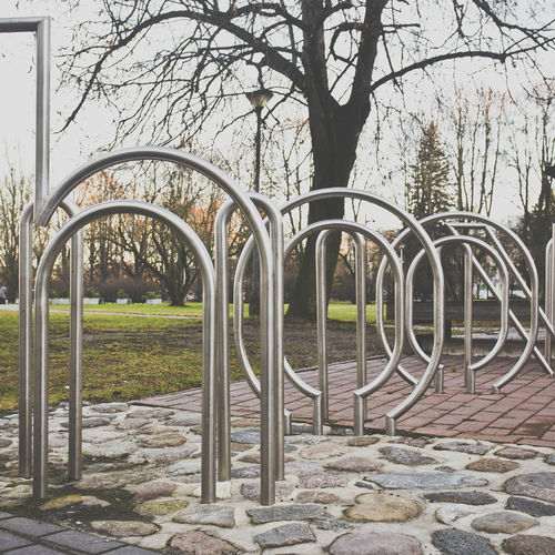 Range-vélo au sol - Typo Bike Rack - Keha3  - sécurisé / design original / publicitaire