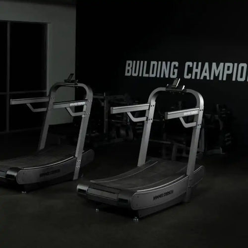Tapis de course courbé - HD - Life Fitness