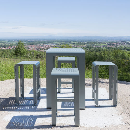 Tabouret contemporain - ZIG&ZAG - TF URBAN - en acier / avec piètement en acier / luge