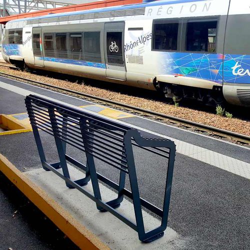 Banc public contemporain - LINE - TF URBAN - en acier / avec dossier / sans dossier