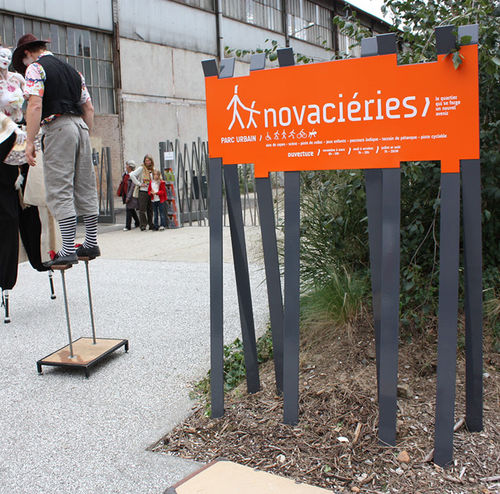 Panneau signalétique en acier - NOVACIÉRIES - TF URBAN - d'orientation / d'extérieur / industriel