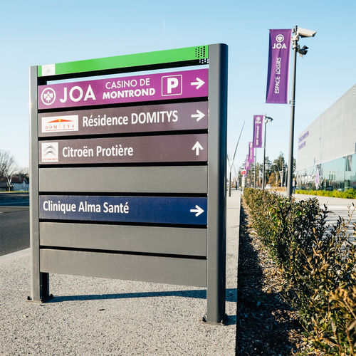 Panneau signalétique en acier galvanisé - MODULAR L1100 H1500 - TF URBAN - d'orientation / d'extérieur