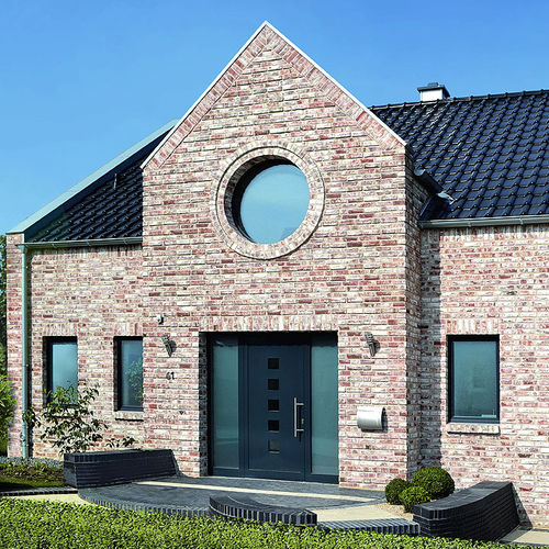 Brique pour façade - GEESTBRAND - Röben - pleine / isolante / à relief