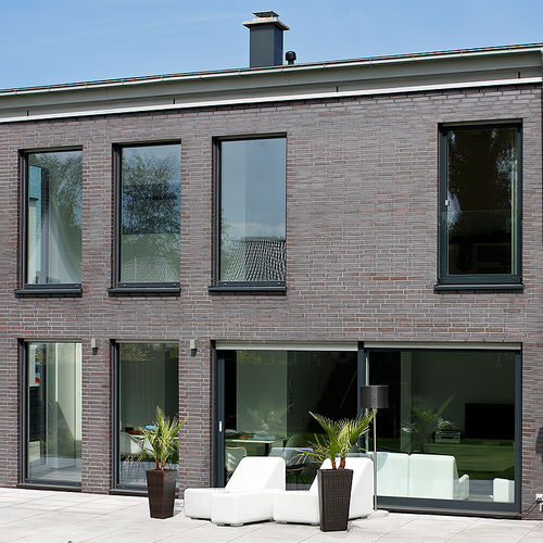 Brique pour façade - MANCHESTER - Röben - pleine / isolante / à relief