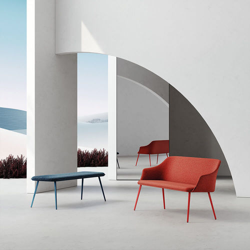 Banquette contemporaine - KEDUA - MOBLIBERICA - en tissu / avec piètement en métal / avec dossier