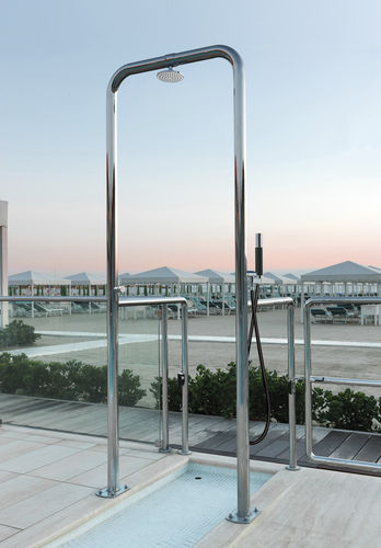 Douche d'extérieur en acier inoxydable - LARES SHOWER BRIDGE: P60 - Fontealta