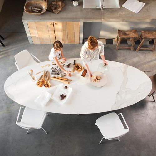 Table à manger contemporaine - ELYPS - Ghekiere Industries - en verre / en céramique / en acier inoxydable