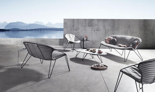 Canapé contemporain - WIRE - Ghekiere Industries - d'extérieur / en tissu / avec accoudoirs