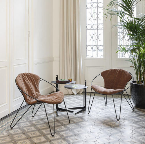 Fauteuil contemporain - WIRE LOW - Ghekiere Industries - en tissu / en métal / à coussins