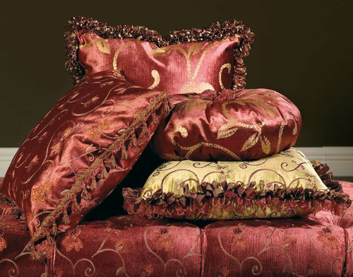 Oreiller en tissu - Palace - VIMERCATI MEDA LUXURY CLASSIC FURNITURE - en mousse / résidentiel
