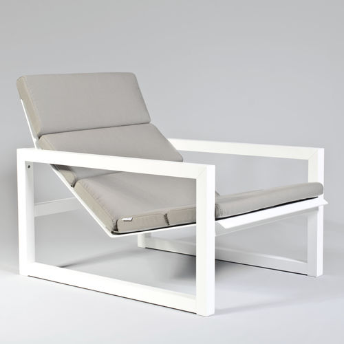 Bain de soleil contemporain - SPIKES - SACHI - Premium Outdoor Furniture - en Sunbrella® / en aluminium / de jardin