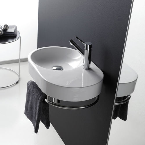 Vasque suspendue - FUENGIROLA - Bath Collection S.L. - en porcelaine / ovale / contemporaine