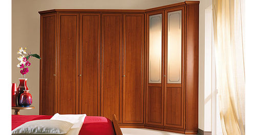 Armoire d'angle - PITTI - Homes - classique / en bois / à portes battantes