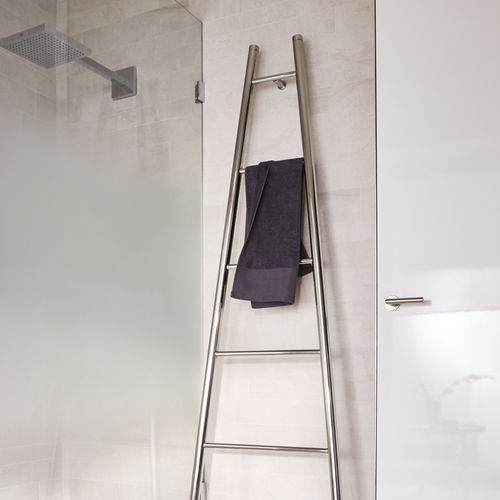 Sèche-serviettes à eau chaude - HT SPA EDELSTAHL - CHRISTESEN GmbH - contemporain / en inox / au sol