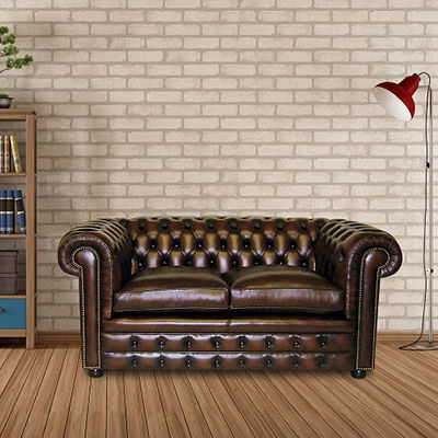 Canapé chesterfield - CAMBRIDGE - Kingsgate Furniture ltd - en cuir / avec accoudoirs / fait main