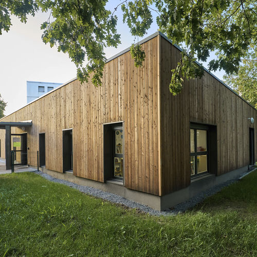 Bâtiment préfabriqué - SAINT NAZAIRE 248 M² - Cougnaud - modulaire / en bois massif / pour école