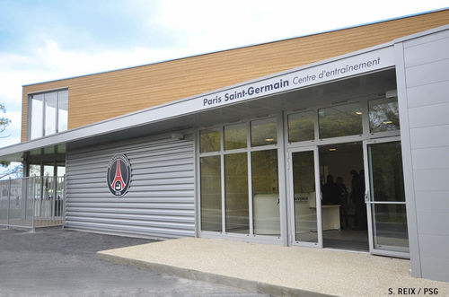 Bâtiment préfabriqué - PSG 1778 m²  - Cougnaud - en bois / pour vestiaire / contemporain