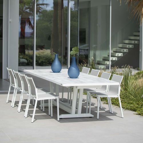 Table à manger contemporaine - AMAKA - LES JARDINS - en aluminium / en HPL / rectangulaire