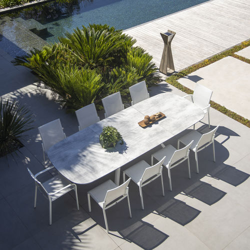 Table contemporaine - SAGAMORE - LES JARDINS - en HPL / avec piètement en aluminium / rectangulaire