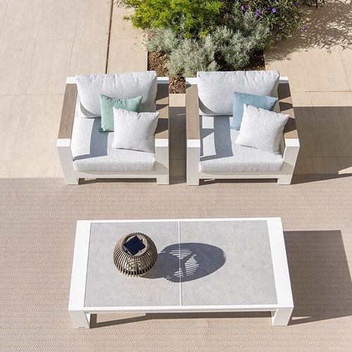 Table basse contemporaine - RANCHO - LES JARDINS - en aluminium / en céramique / en beton ciré