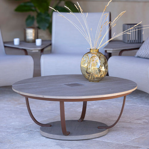 Table basse contemporaine - JET STREAM - LES JARDINS - en verre dépoli / en HPL / en beton ciré