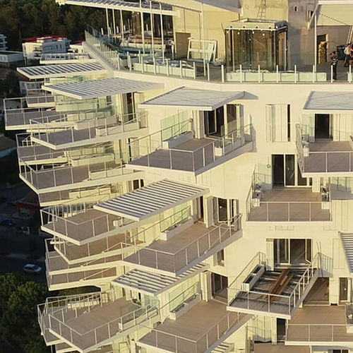 Lame de terrasse en bois - THE WHITE TREE, FRANCE - Accsys Technologies - aspect bois / pour bâtiment / durable