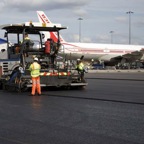 Revêtement de sol en asphalte - SUPERAIRMAT® - Aggregate Industries - pour extérieur / routier / en dalles