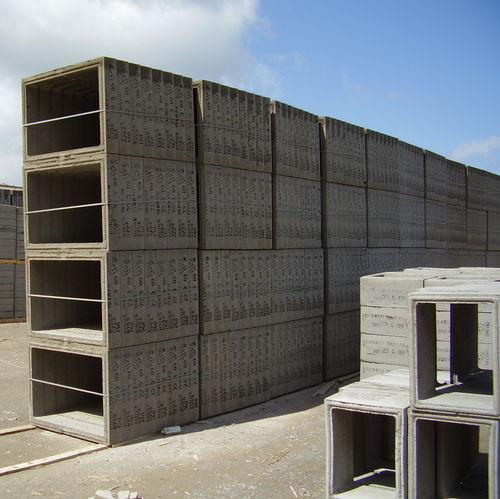 Regard d'égout en béton préfabriqué - HIC - CPM Group Ltd 