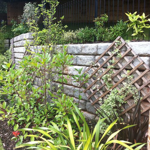 Bloc de béton plein - REDI-ROCK™ LANDSCAPING - CPM Group Ltd  - pour clôture de jardin / pour mur / pour mur de soutènement
