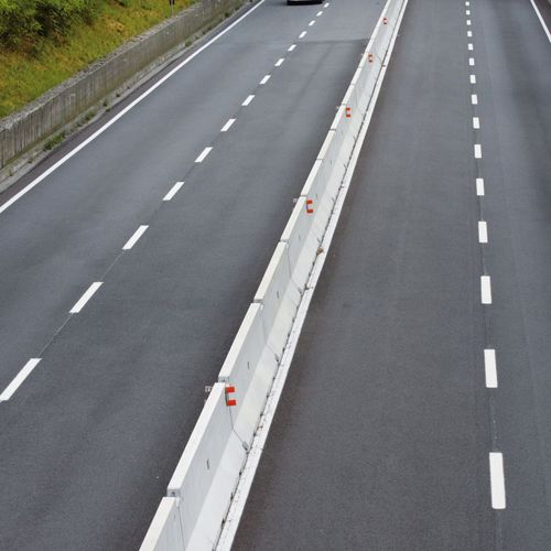 Glissière de sécurité en béton - EBAWE Anlagentechnik GmbH  - routière / Jersey